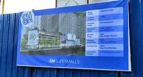 SM Hip City (Harrison Plaza) .